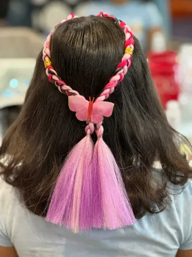 Colourful braids with extensions